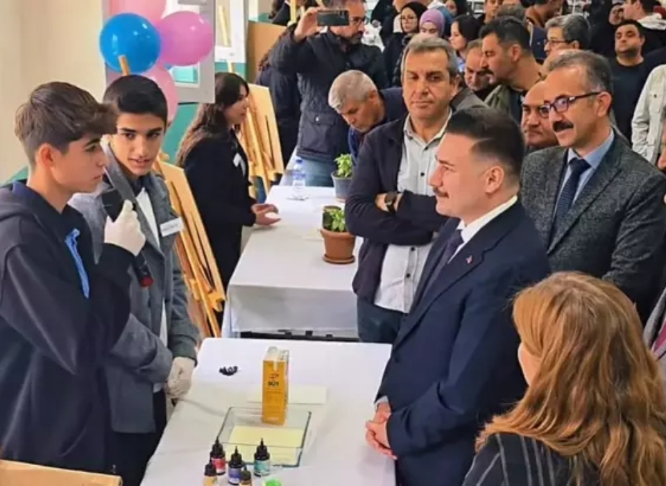 Chemistry Science Festival Held in Hassa