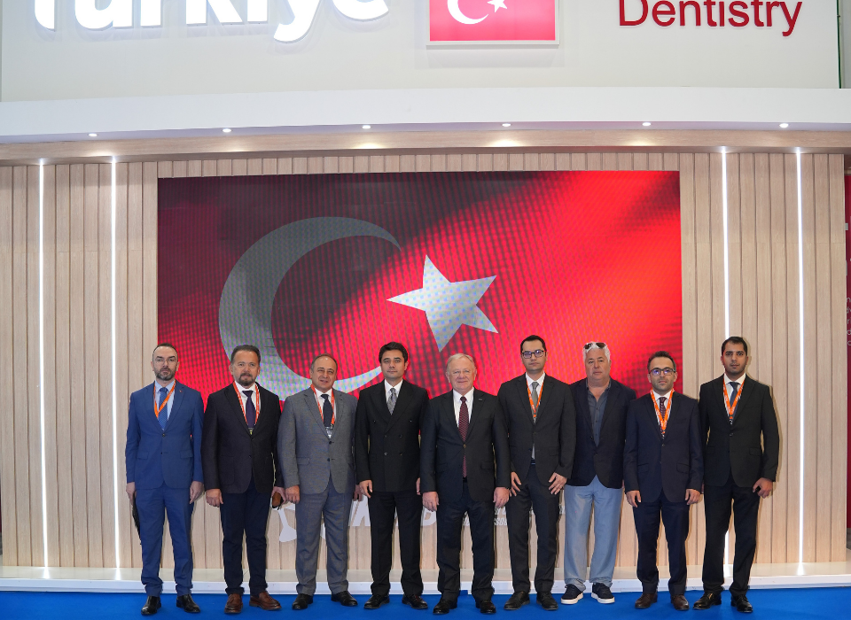 Türk Ağız ve Diş Sağlığı Sektörü AEEDC Dubai’de Dünya ile Buluştu