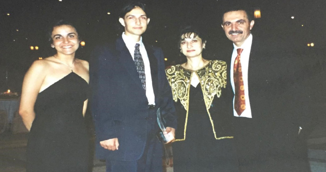 Ko&ccedil; &Uuml;niversitesi ilk mezunları Ko&ccedil; University&rsquo;s first graduates