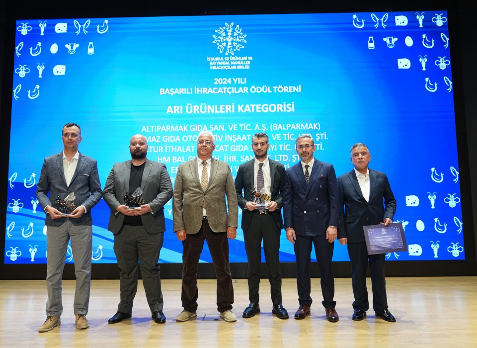 Türk Balını 43 Ülkeye Ulaştıran Balparmak, İhracat Birincisi Oldu