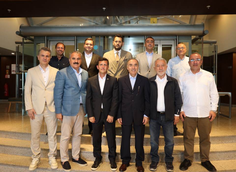 Record Harvest Expected in Olive and Olive Oil Sector: Industry Calls for Exports