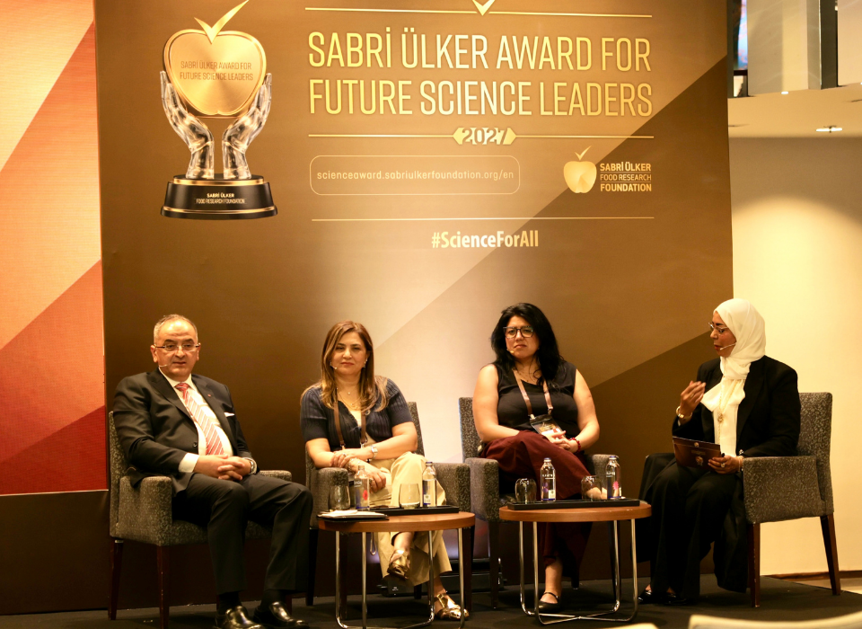 Sabri Ülker Vakfı, "Bilim Elçileri" Ağıyla Küresel Bilim Ekosistemini Güçlendiriyor