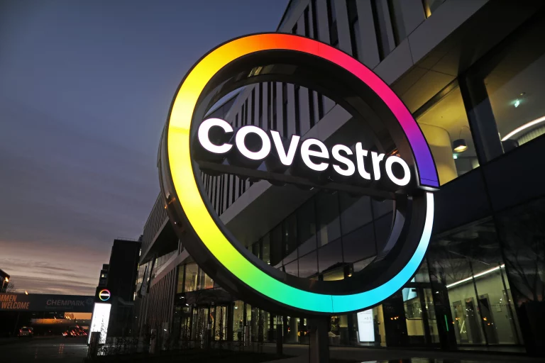 Covestro, Otomotiv Son Kat Boya Endüstrisini Geliştiriyor